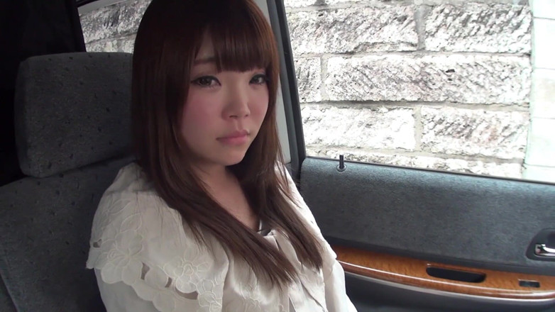 Caribbeancom: Remaja Asia dapat creampie selepas berkongkek dalam kereta