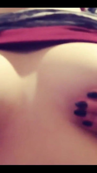 Serrement des seins