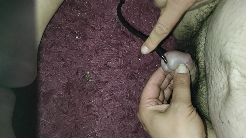 Benutz mich: Dilatörü Olan Penis