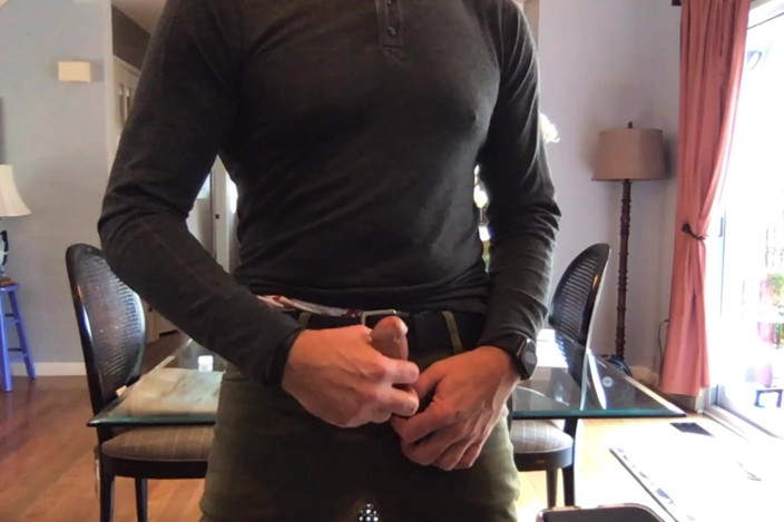 TJenner: Super tvrdý penis doma. Verbální
