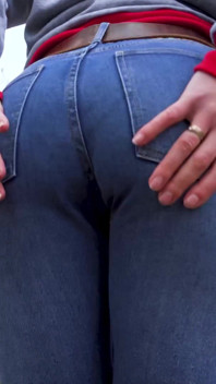 Milf In Tight Blue Jeans Tease Her Big Ass Outdoors