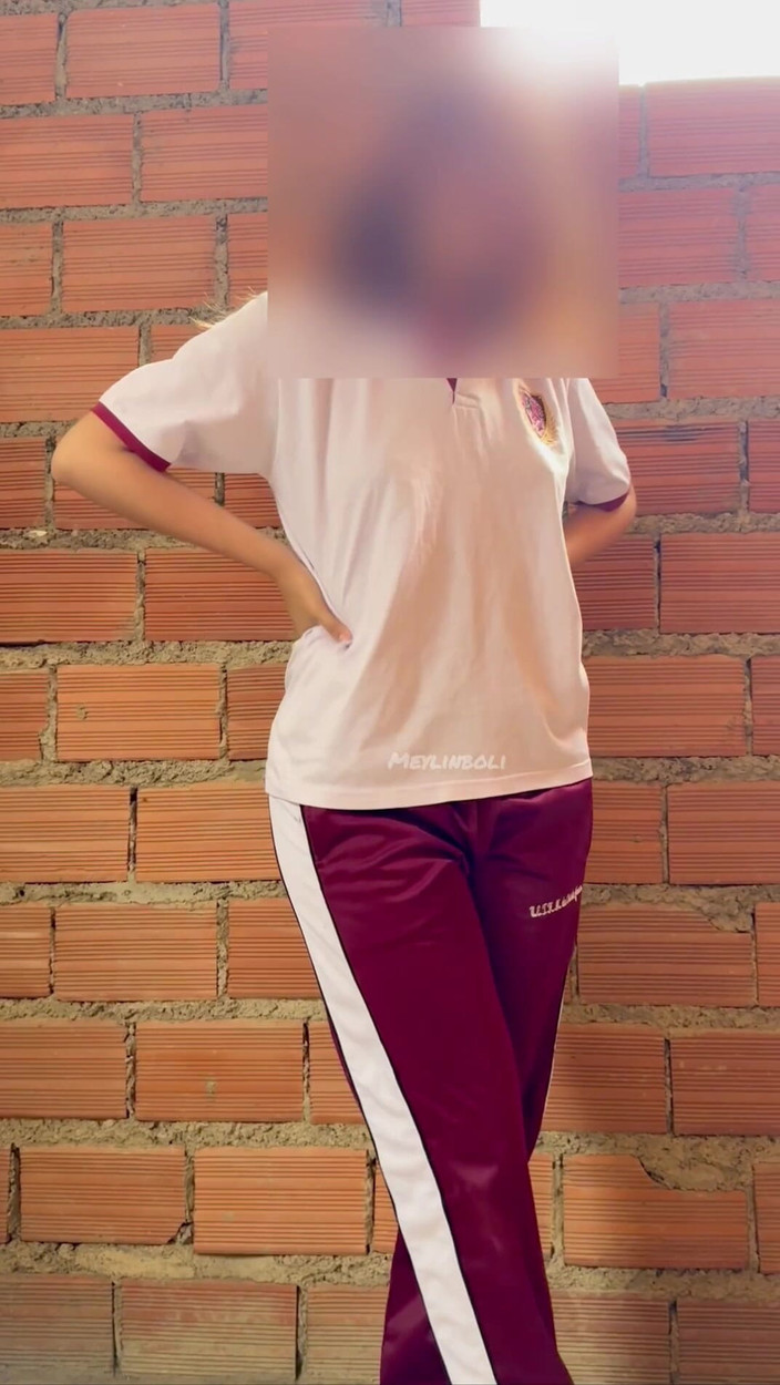 MeylinBoli: Vysokoškolačka se vyplížila ze školy se svým přítelem