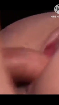 Närbild Fitta knullar och inside cumout