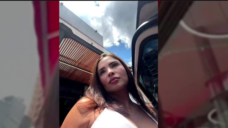 Milf Latina: Pertunjukan webcam latina latina lagi asik sampai muncrat sambil bugil