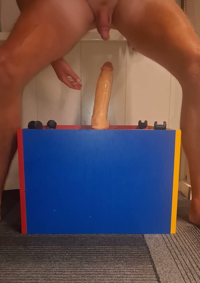 NoFace Twink X: Hot Twink Solo Anal Big Dildo Ride
