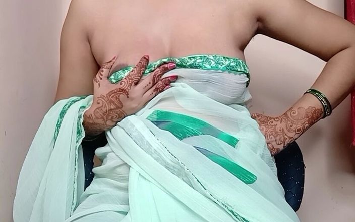 Randi Bhabhi: Возбужденная индийская жена говорит о правильном размере пениса