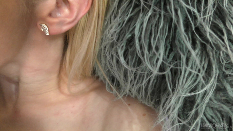 Immoral Live: Üvey anne üvey oğluna sevgililer gününün gerçek anlamlarını öğretiyor!