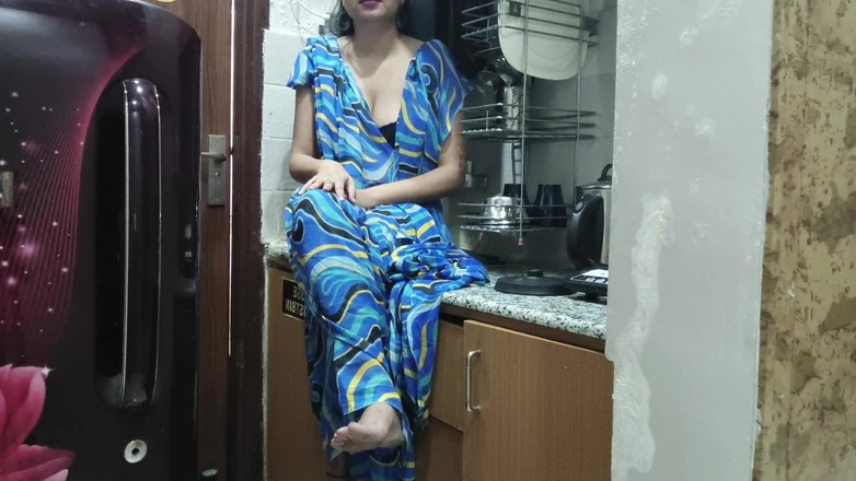 Saarabhabhi6: Indian Stepmom Watches and Enters Her Stepson's Kitchen to Fuck...