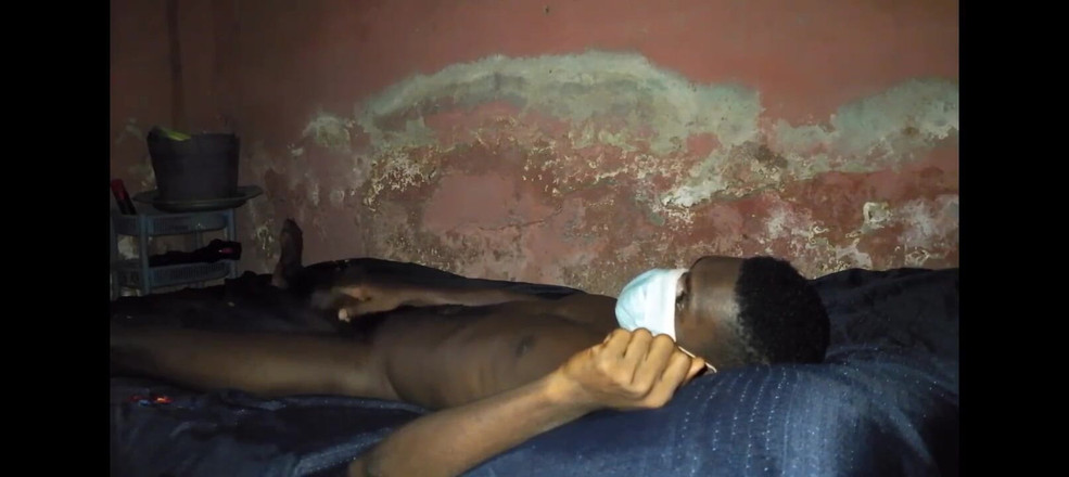 Masturbator emmy: Le Bon Goût Que Je Reçois Du Baise Sur Le...