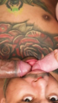 Trío (mi primera doble cogida) Latino4cumsluts y Markusxxx destruyendo mi culo