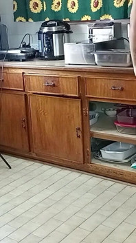 Глупые F Приятели Делают Салат На Кухне