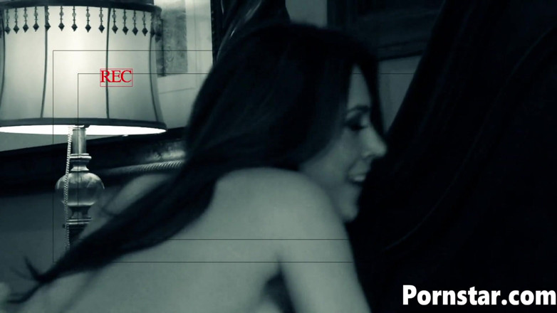 Pornstars: बड़े स्तनों वाली Raylene की मार्क वुड द्वारा गांड चुदाई