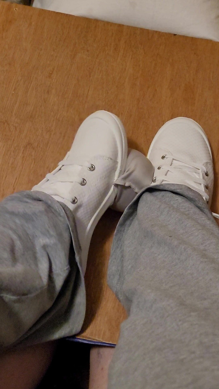 Miss Sock trampler: Топтання члена