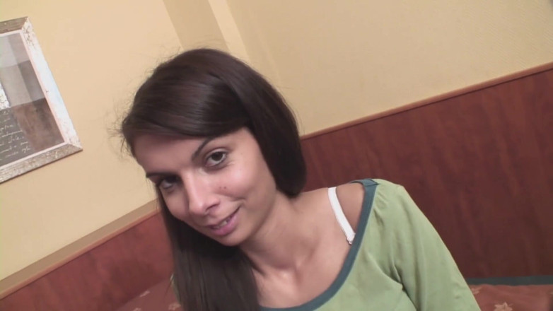 German amateur - 100% German hardcore videos: Brunette tiener geneukt in pov-actie