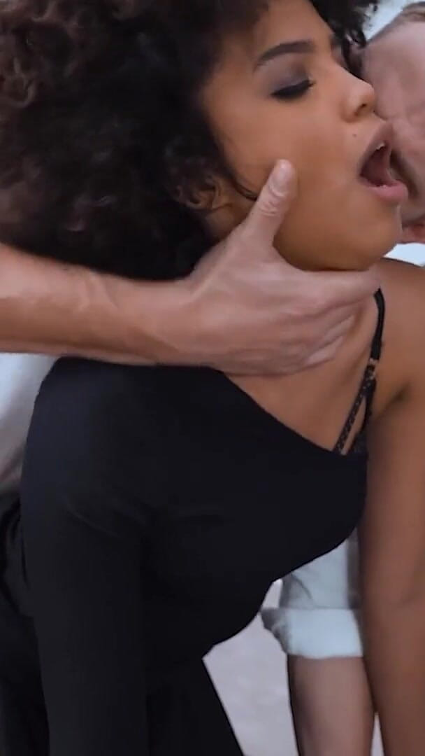 GetAnal: La Ragazza Brasiliana Latina Selva Lapiedra Piacere Anale Hardcore