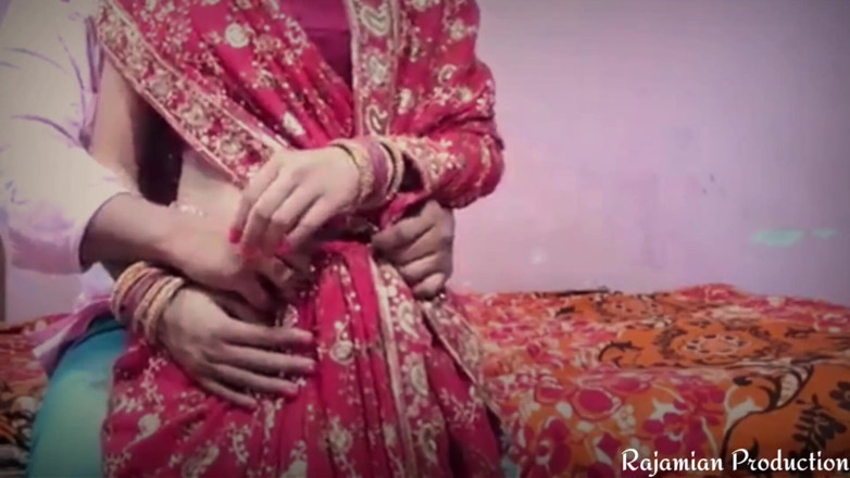 Raja Mian Production: Dragoste cu indiancă desi bhabhi cu soțul ei îi place când...