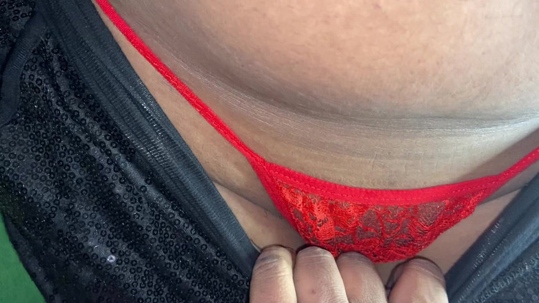 Angoori: Sautele Abbu Ne Choda Ghar Par Akeli Thi Khoob Maze...