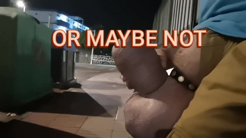 Monster_Meat_: Ryzykowne wank na zewnątrz