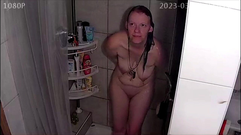 KittieNoOne: Ditangkap menjolok pantatnya