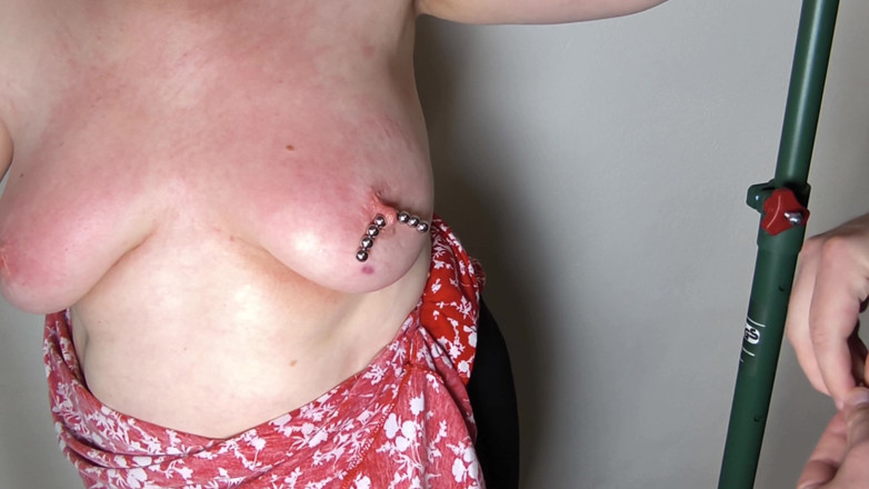 Bouncy Tits Action: Обиженная сессия сисек на Рождество
