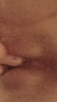 I Masturbate My Wet, Tight Pussy to Orgasm