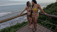 PriscilaBelini: Io e la mia amica che ci baciavamo dal vivo...