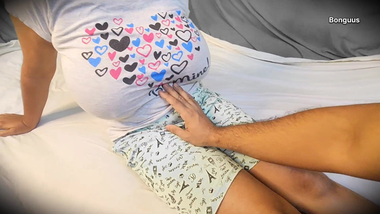 Riya Bonguus: Stepsister Fucking When No One Was at Home
