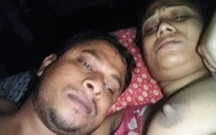 Bengali-coupel: Indian Bengali Stepmom Seduced Her Stepson While No One Is...