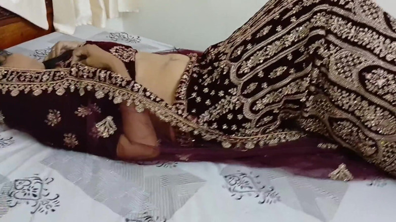 Apple Porn: Newly Married Desi Couple First Night Sex