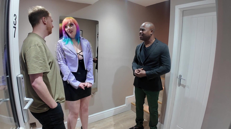 Clubcuck - cuckold: 绿帽奴现实生活中的夫妇bimfcouple勾引jayplayhard得到他们的梦想房子异族戴绿帽子