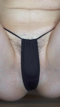 Experimentando haul sexy calcinha e agachado para ver grande buceta saliente