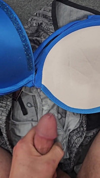 Cum on Step Sis Shorts and Bra That I Found in Her Hamper