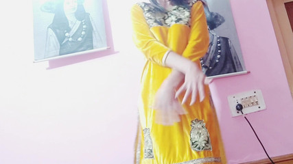 Bolly Karma: Tento den dostane šanci sát ptáka