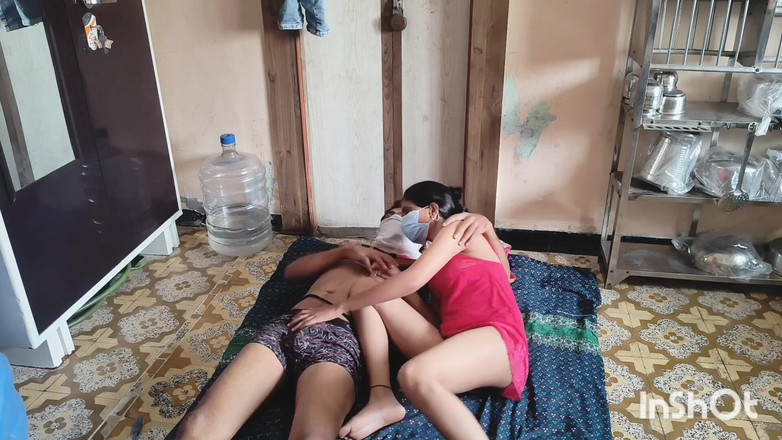 Desishycouple: गुलाबी बिकनी में देसी भाभी शिवानी सेक्स। पूरा वीडियो.