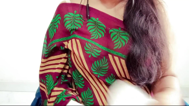 Your Arya: 德西学费老师Arya让学生被释放