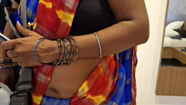 Delightrose: Tamil försäljningsflicka knullar indisk främling