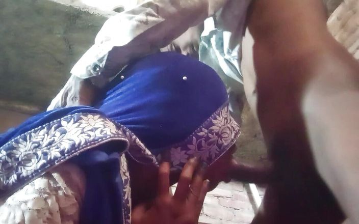 Desi kutiya: デジ痴女ルニカが硬くずさんなディープスロート顔面ファックを受ける