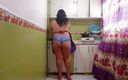 Amateur 69 Hot: Cada vez que mi hermanastra tiene que limpiar la casa,...