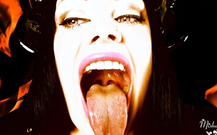 Goddess Misha Goldy: 悪魔にあなたの小さな弱い体を味わわせてください!