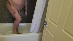 beardaddychub: Oso toma una ducha por ti !!