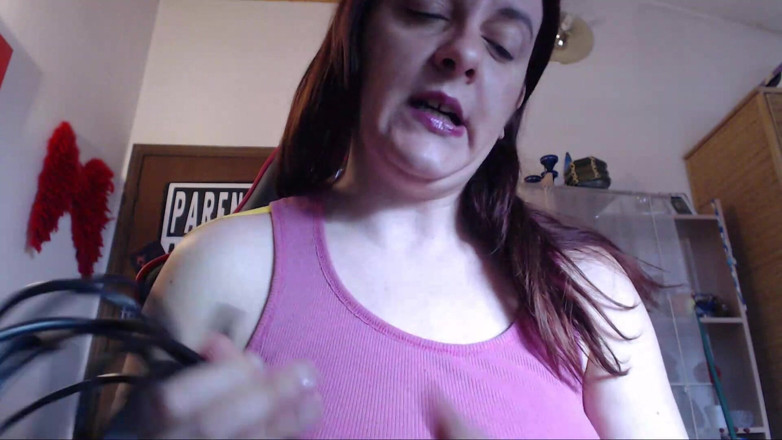 Nicoletta Embassi: Giantess Devour Exploration