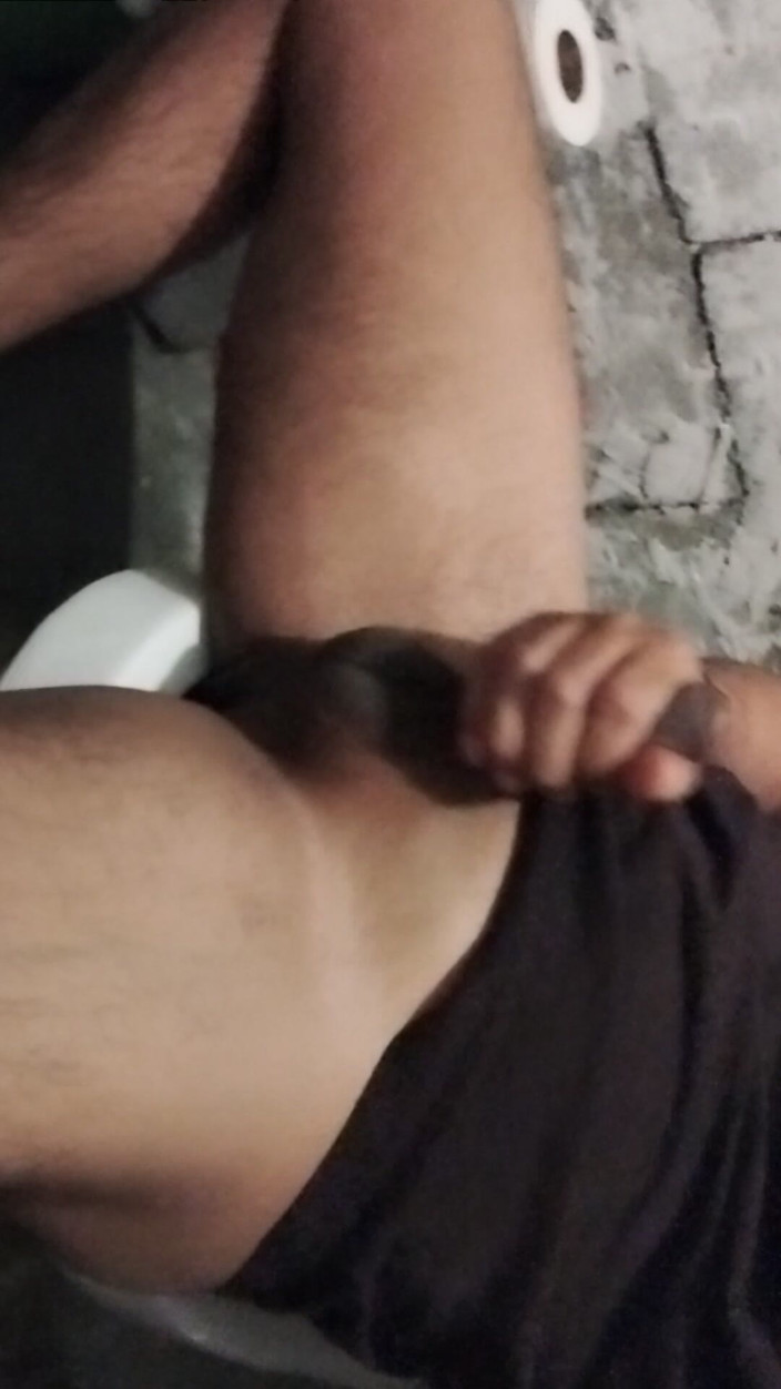 AlexAlejandro13: Mi rado il cazzo proprio come lo rado io