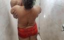 Queen Soniya: Bhabhi Bathroom Fakking
