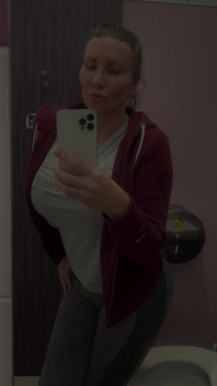 Sophie James: Risky Public Toilet Masturbation Pissing