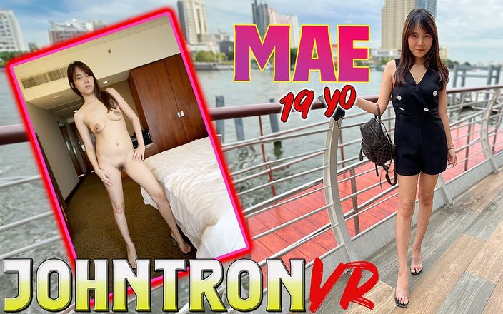 JohnTronVR: 小柄で退屈なタイ人女性は、最初のデートで超ムラムラします