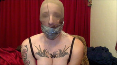 Selfgags classic: 专业的女主人自我堵嘴和连裤袜连帽
