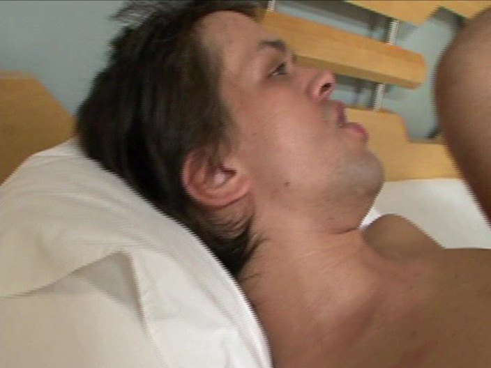 Shemale TS Collection: 金发大奶子人妖操她的第一个男朋友的屁股，并被肛交