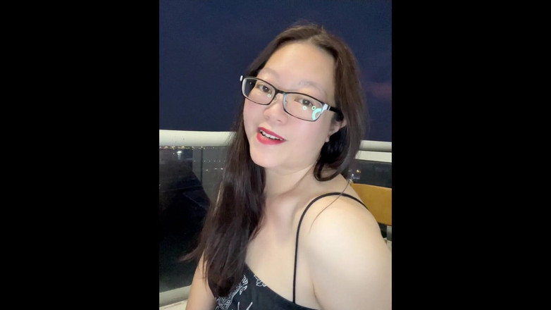 Smoking Asian: ダークサイド喫煙 アジアン噛みつき、抽出 汚いシガレットフィルター + 傷つける乳首のエンバーグロー