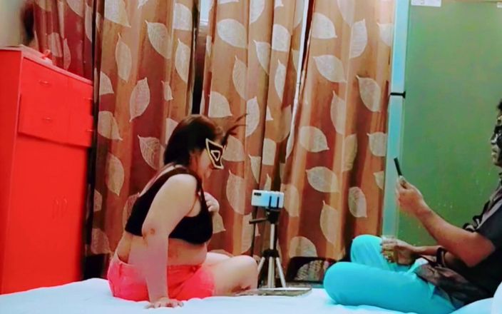 Ankita10000: 女子大生は彼の家で彼女の教授にとてもふしだらに犯されています
