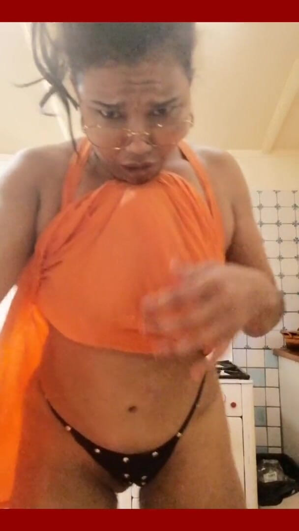 Sarah Fonteyna: Sarah Fonteyna fetiche extremo nr1 semen y cocina